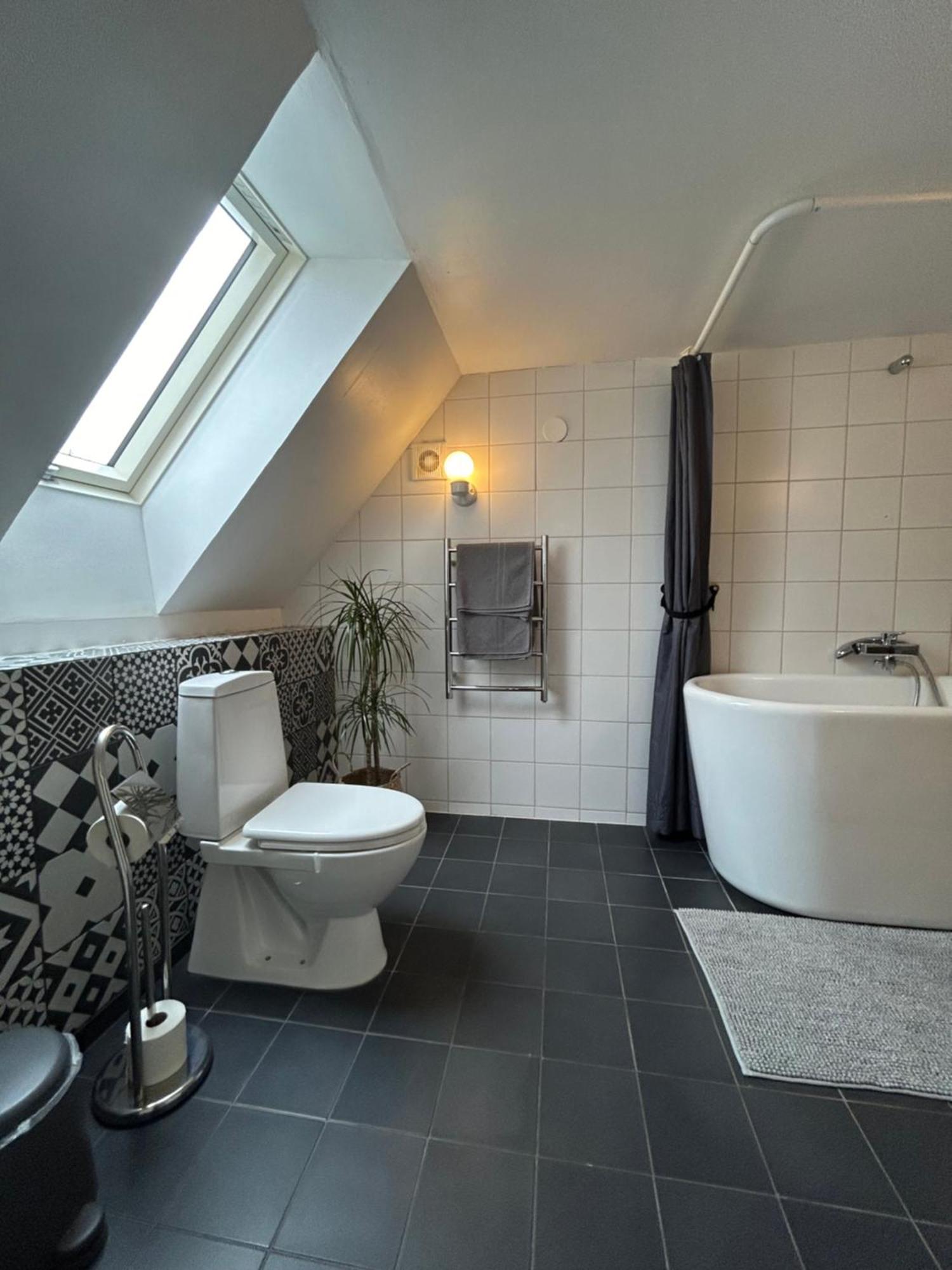 Kungshagagard Hotel Höllviken Buitenkant foto